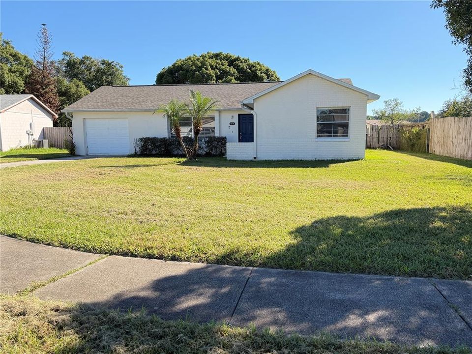For Rent: $1,990 (3 beds, 2 baths, 1209 Square Feet)
