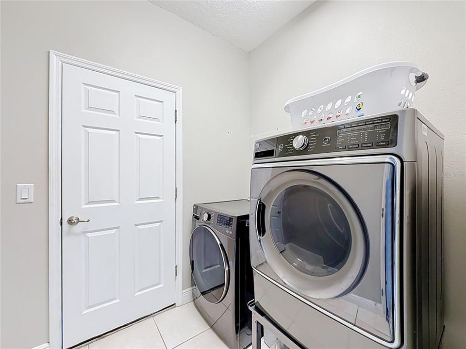For Sale: $363,500 (3 beds, 2 baths, 1830 Square Feet)