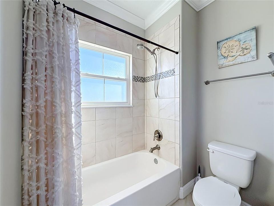 For Sale: $363,500 (3 beds, 2 baths, 1830 Square Feet)