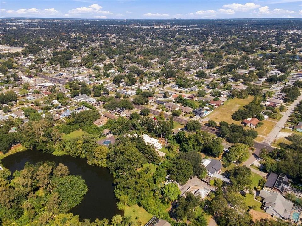 待售: $649,000 (0.49 acres)