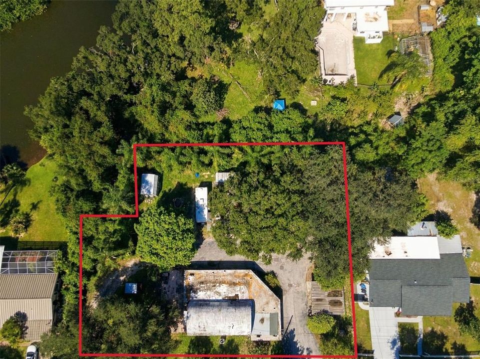 待售: $649,000 (0.49 acres)