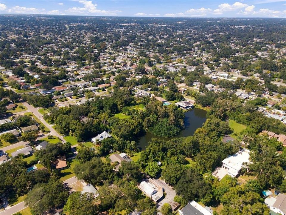 待售: $649,000 (0.49 acres)