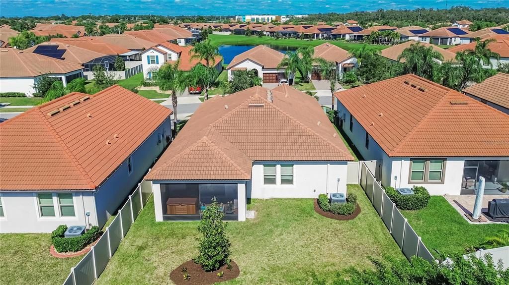 На продажу: $399,000 (2 спален, 2 ванн, 1761 Квадратных фут)