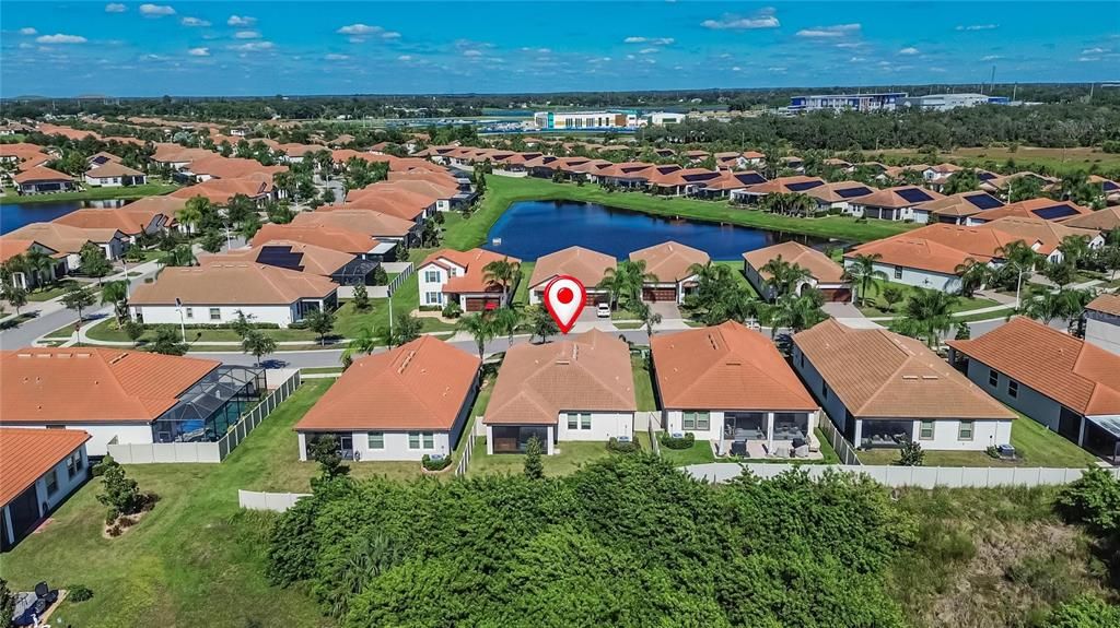 На продажу: $399,000 (2 спален, 2 ванн, 1761 Квадратных фут)