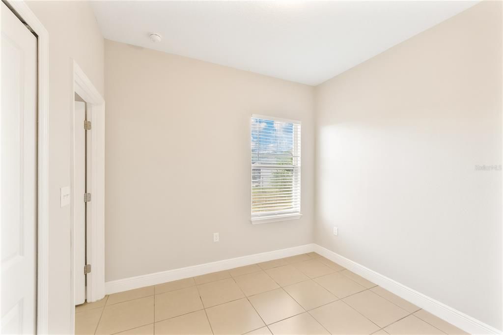 For Sale: $279,000 (4 beds, 2 baths, 1580 Square Feet)
