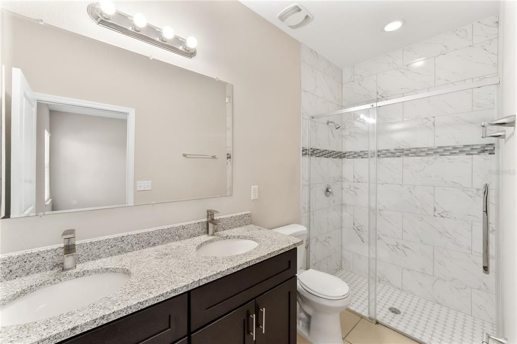 For Sale: $279,000 (4 beds, 2 baths, 1580 Square Feet)