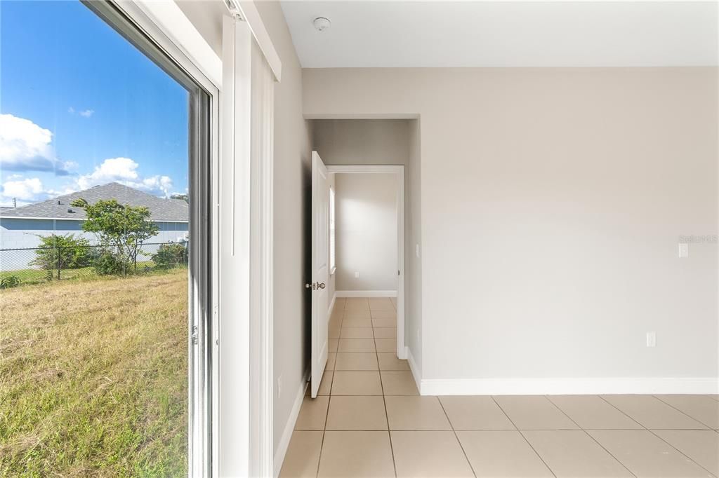For Sale: $279,000 (4 beds, 2 baths, 1580 Square Feet)
