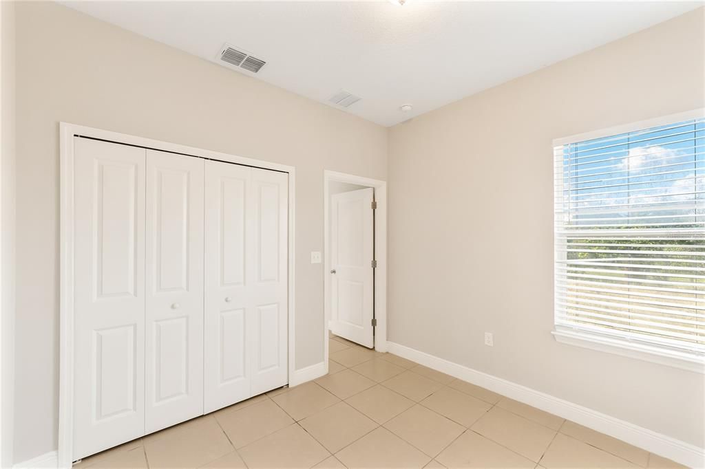For Sale: $279,000 (4 beds, 2 baths, 1580 Square Feet)