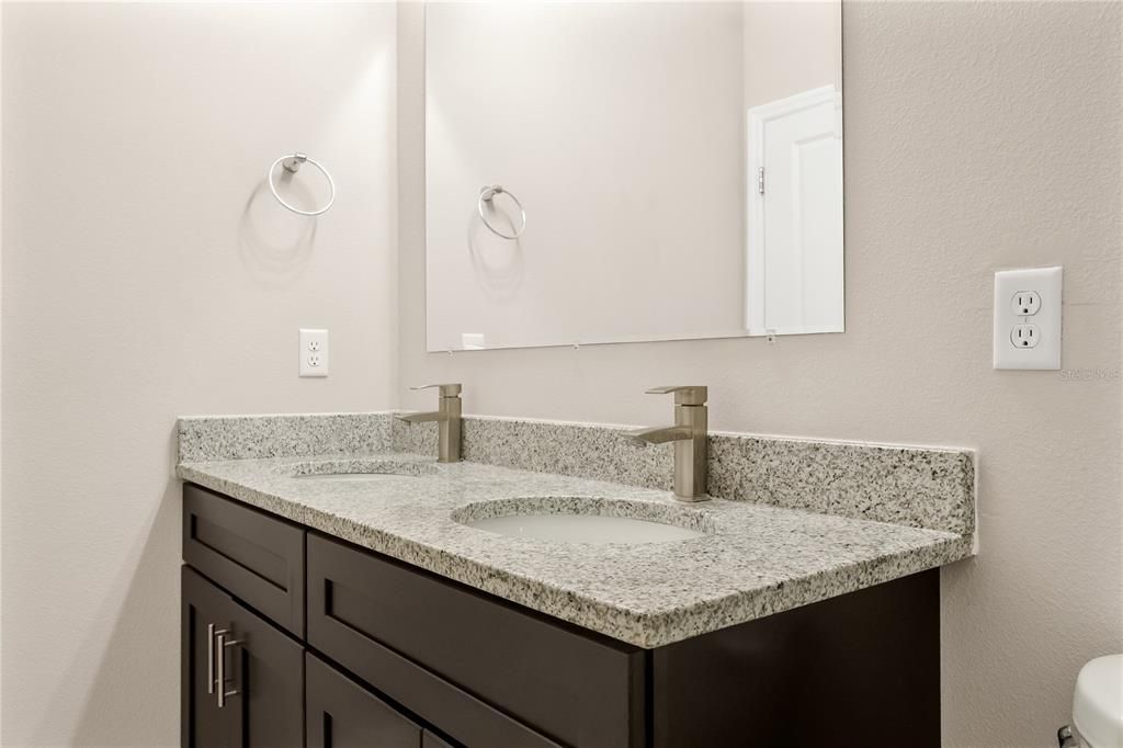 For Sale: $279,000 (4 beds, 2 baths, 1580 Square Feet)