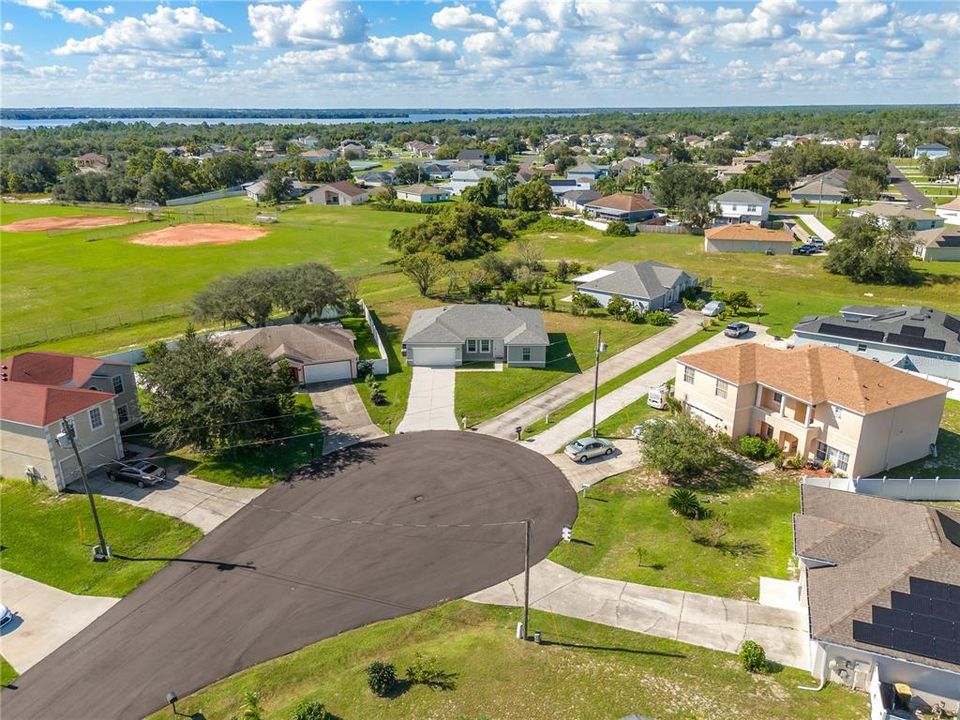 For Sale: $279,000 (4 beds, 2 baths, 1580 Square Feet)