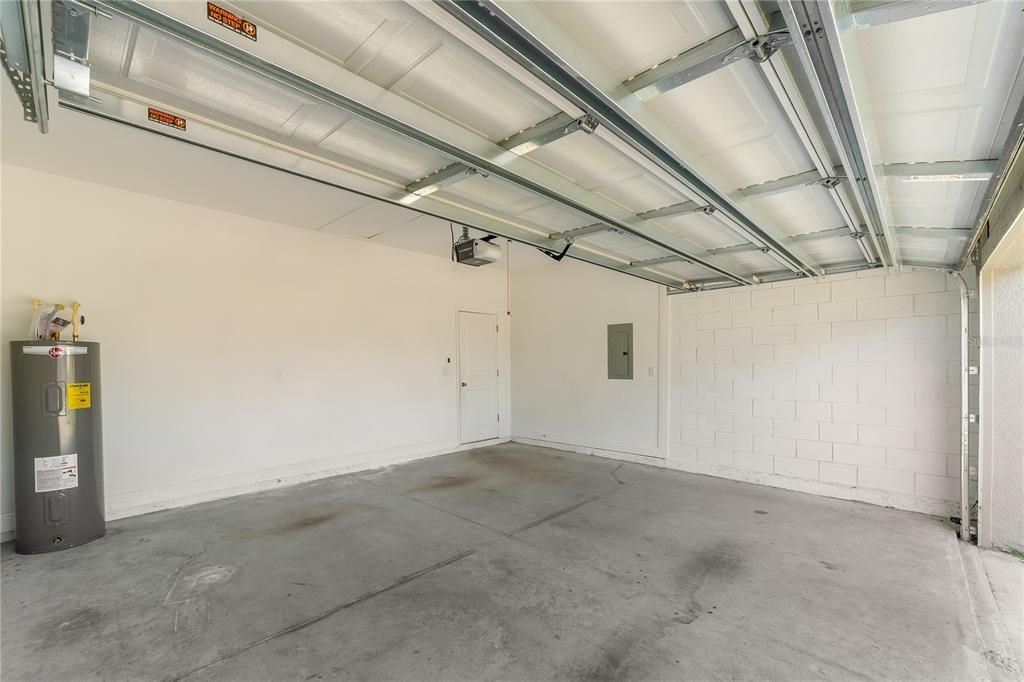 For Sale: $279,000 (4 beds, 2 baths, 1580 Square Feet)