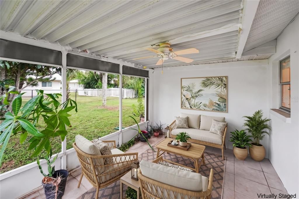 For Sale: $299,900 (2 beds, 2 baths, 1108 Square Feet)