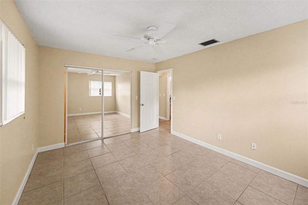 For Sale: $299,900 (2 beds, 2 baths, 1108 Square Feet)