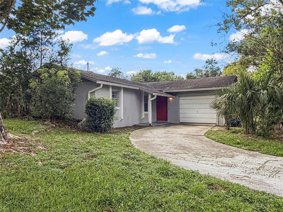 For Rent: $2,295 (3 beds, 2 baths, 1044 Square Feet)