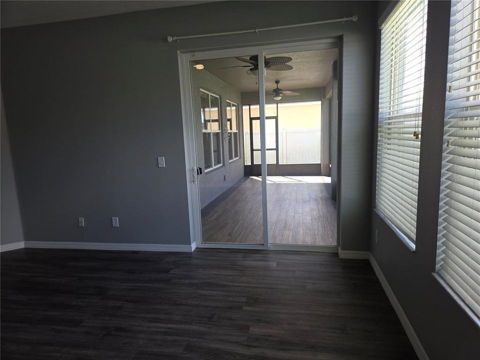 En Venta: $449,000 (4 camas, 3 baños, 2547 Pies cuadrados)