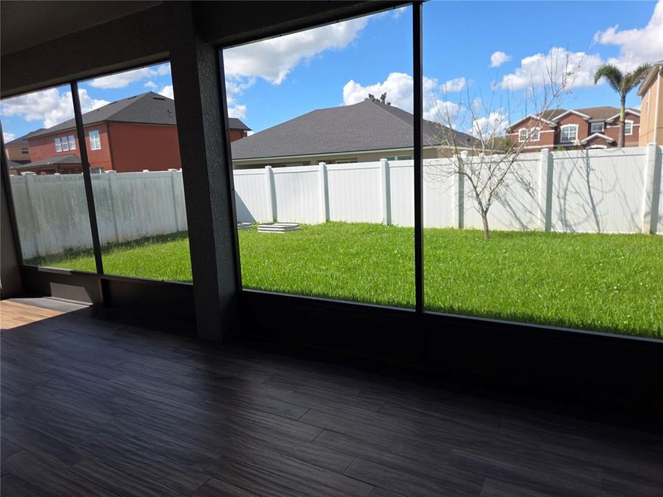En Venta: $449,000 (4 camas, 3 baños, 2547 Pies cuadrados)
