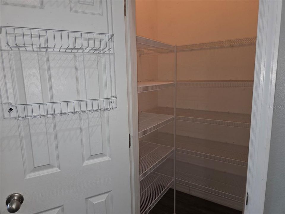 En Venta: $449,000 (4 camas, 3 baños, 2547 Pies cuadrados)