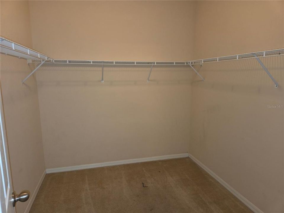 En Venta: $449,000 (4 camas, 3 baños, 2547 Pies cuadrados)