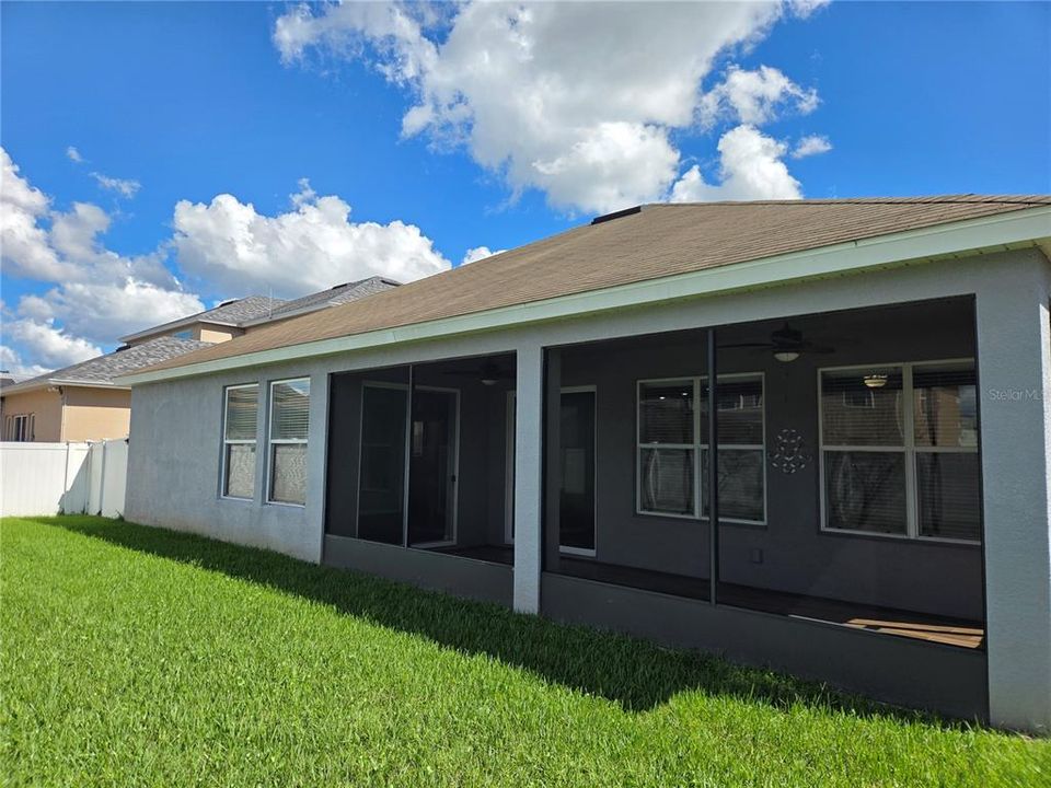 En Venta: $449,000 (4 camas, 3 baños, 2547 Pies cuadrados)