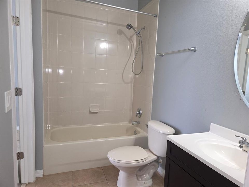 En Venta: $449,000 (4 camas, 3 baños, 2547 Pies cuadrados)