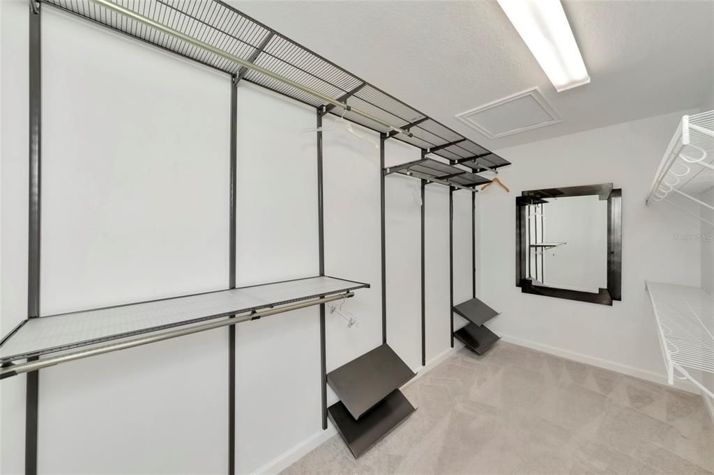 На продажу: $349,900 (3 спален, 2 ванн, 1673 Квадратных фут)