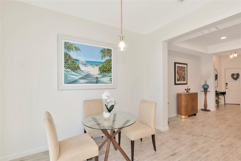 На продажу: $349,900 (3 спален, 2 ванн, 1673 Квадратных фут)