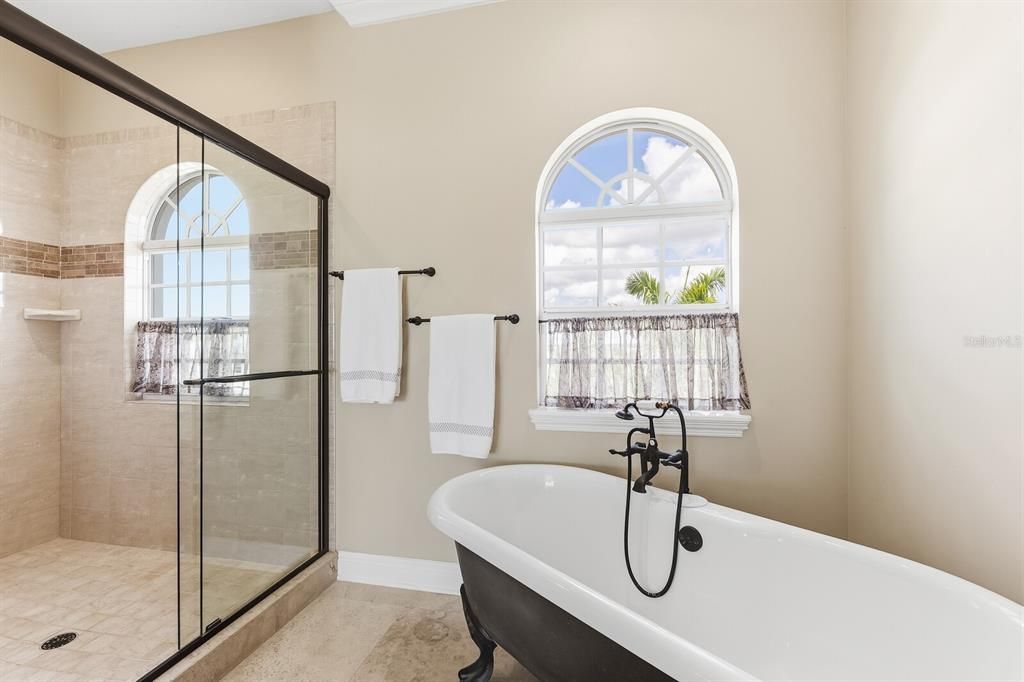 For Sale: $3,490,000 (4 beds, 3 baths, 4356 Square Feet)