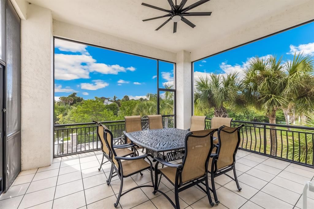 For Sale: $3,490,000 (4 beds, 3 baths, 4356 Square Feet)