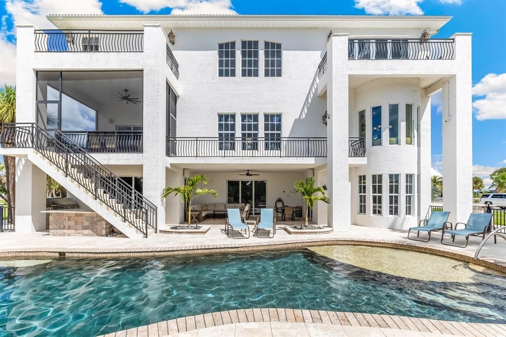 For Sale: $3,490,000 (4 beds, 3 baths, 4356 Square Feet)
