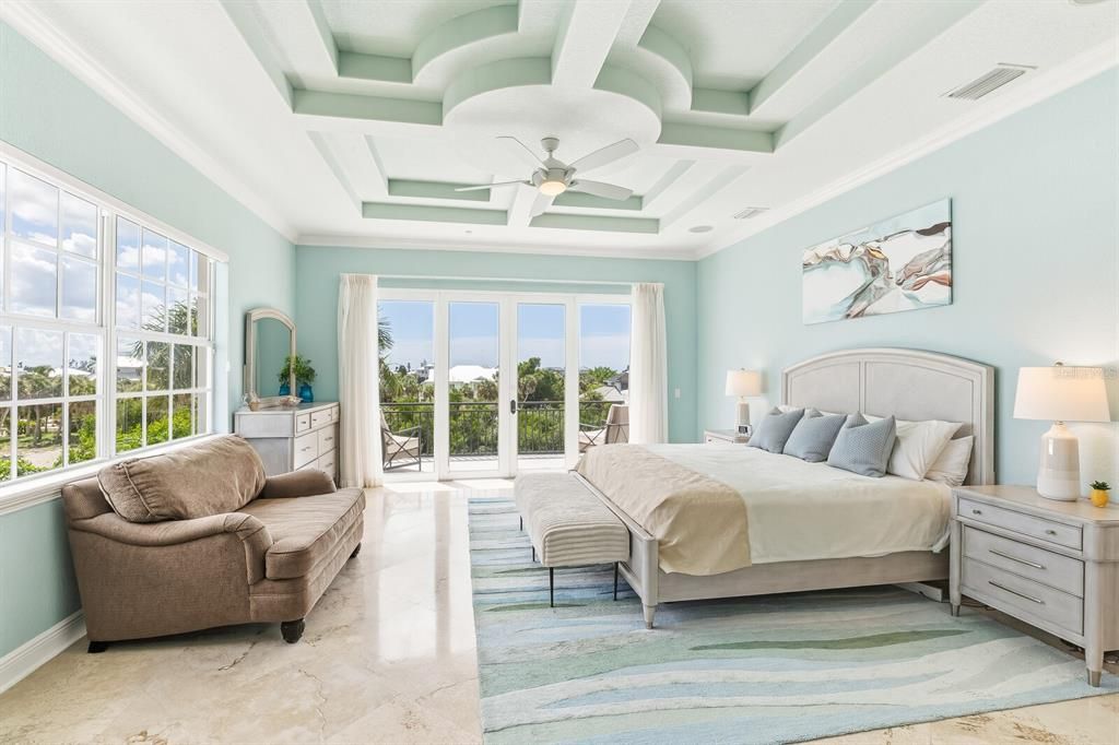 For Sale: $3,490,000 (4 beds, 3 baths, 4356 Square Feet)