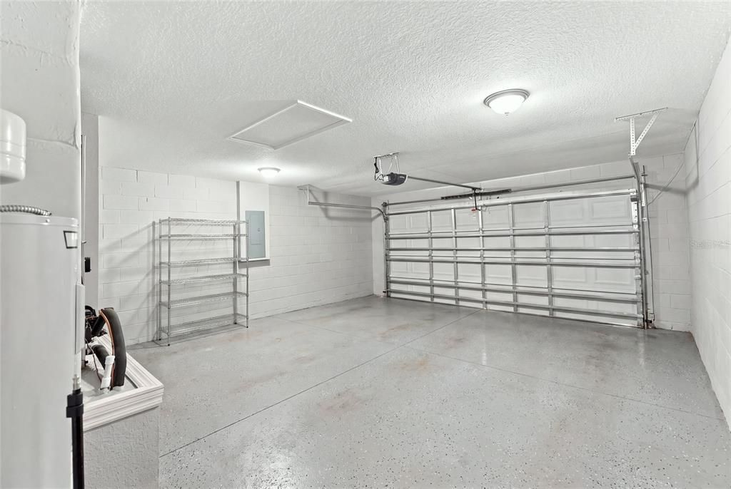 For Sale: $375,000 (4 beds, 2 baths, 1688 Square Feet)