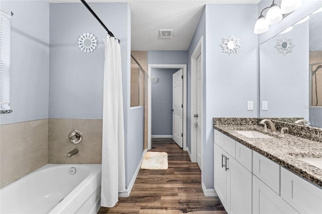 For Sale: $375,000 (4 beds, 2 baths, 1688 Square Feet)