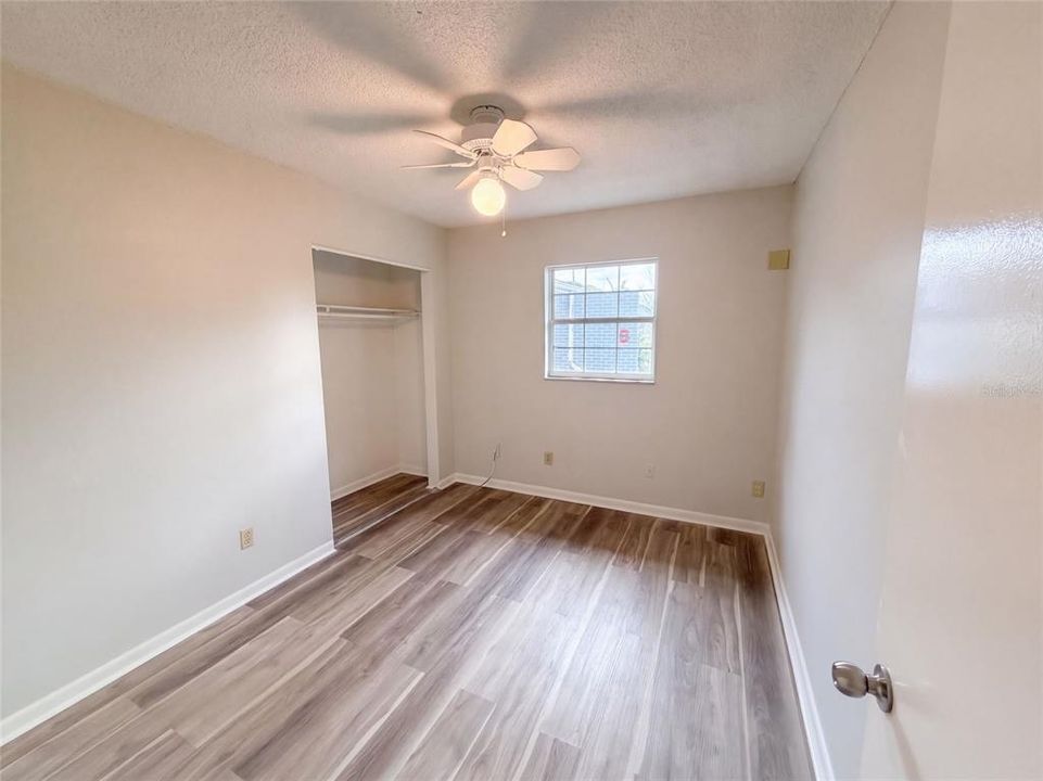 Activo con contrato: $313,000 (4 camas, 3 baños, 1722 Pies cuadrados)