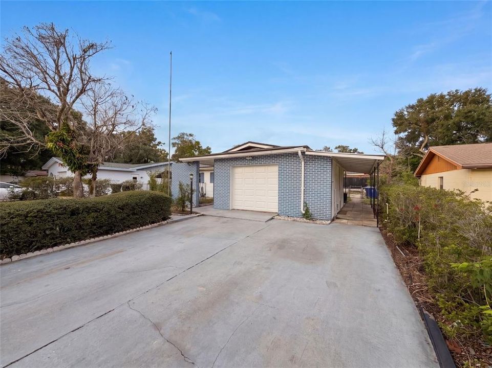 Activo con contrato: $313,000 (4 camas, 3 baños, 1722 Pies cuadrados)