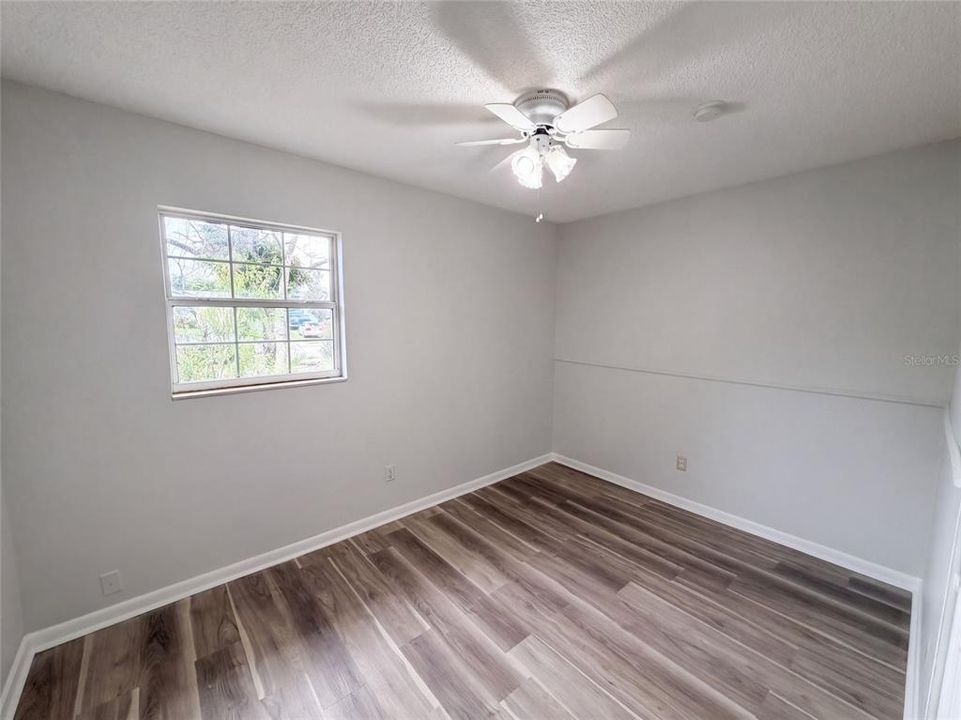 Activo con contrato: $313,000 (4 camas, 3 baños, 1722 Pies cuadrados)