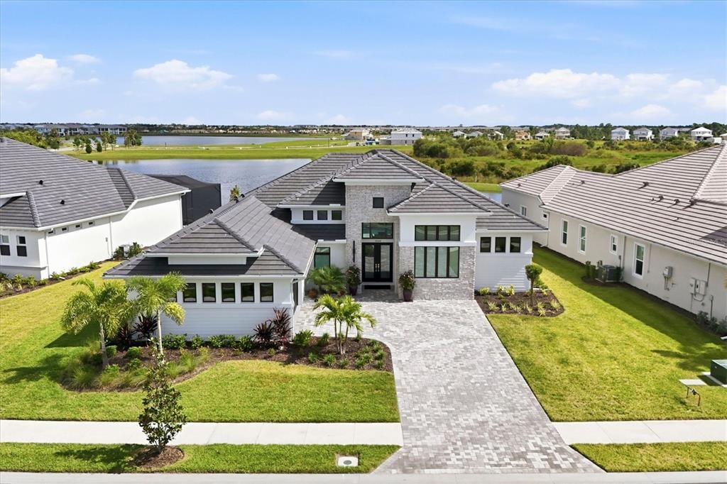 For Sale: $1,899,000 (4 beds, 3 baths, 3158 Square Feet)