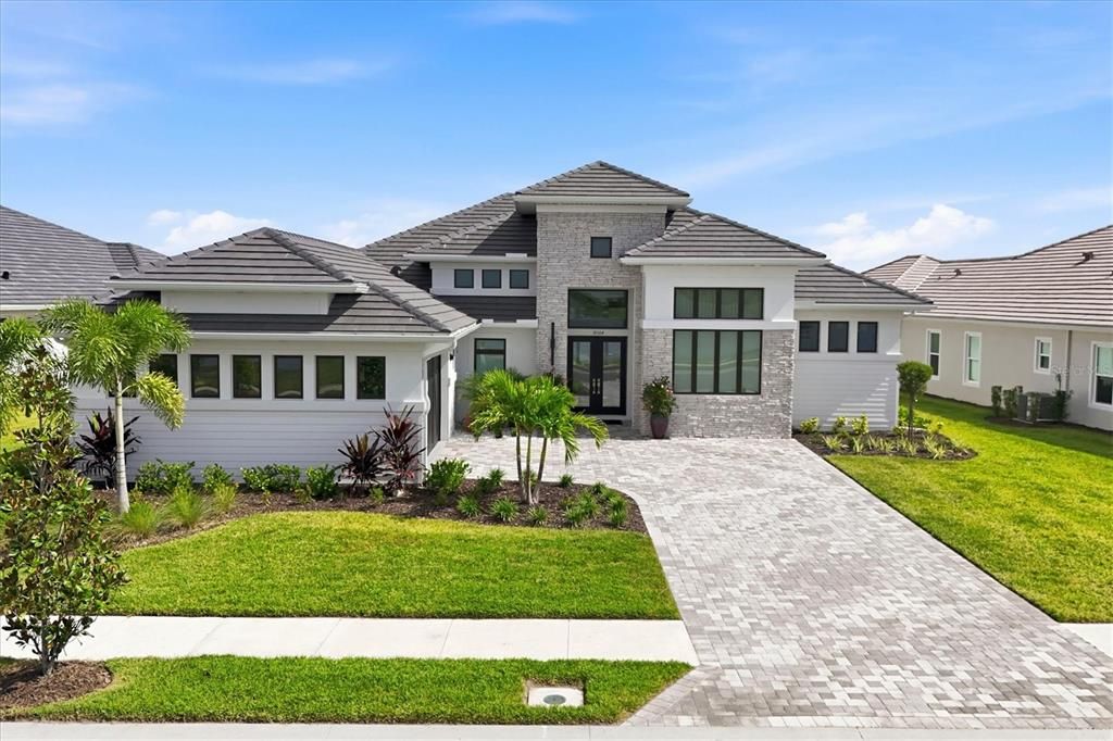 For Sale: $1,899,000 (4 beds, 3 baths, 3158 Square Feet)