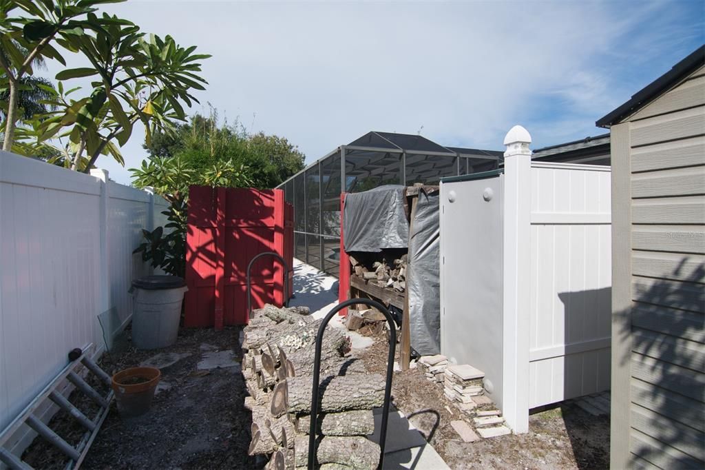 For Sale: $575,000 (3 beds, 3 baths, 1937 Square Feet)