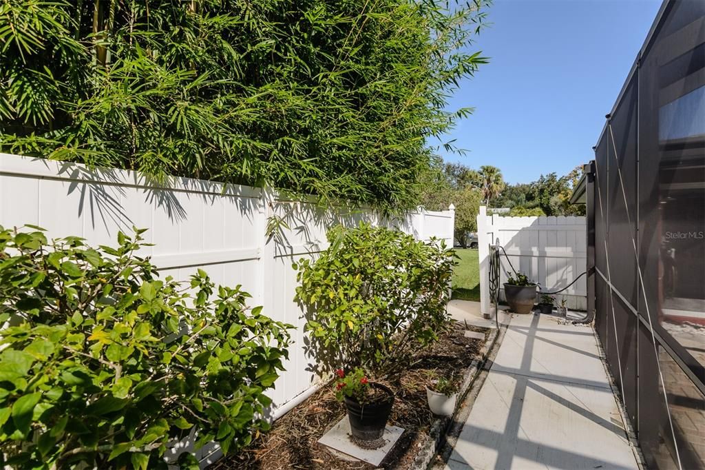 For Sale: $575,000 (3 beds, 3 baths, 1937 Square Feet)
