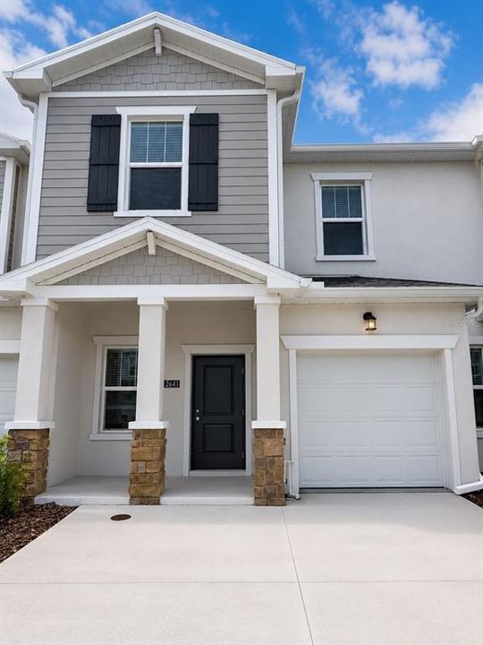 For Sale: $279,900 (3 beds, 2 baths, 1834 Square Feet)
