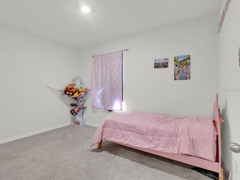 For Sale: $419,000 (4 beds, 3 baths, 2738 Square Feet)