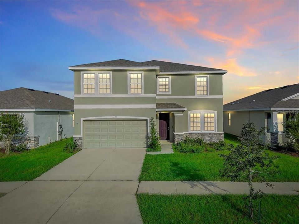 For Sale: $419,000 (4 beds, 3 baths, 2738 Square Feet)