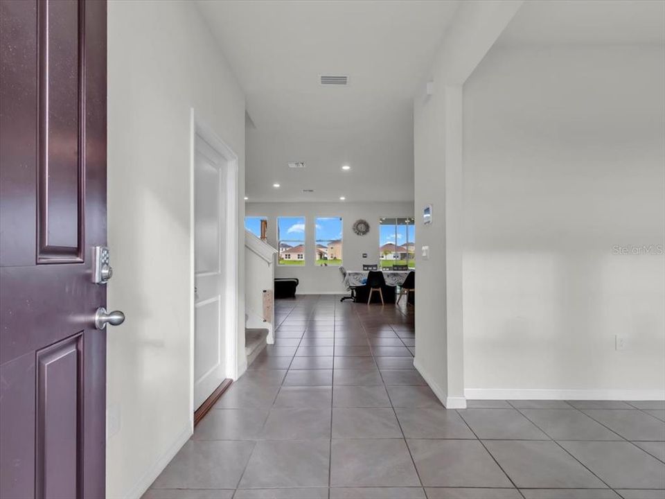 For Sale: $419,000 (4 beds, 3 baths, 2738 Square Feet)