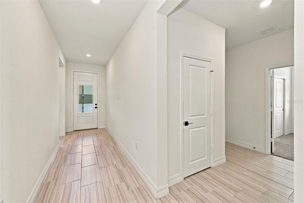 En Venta: $445,000 (4 camas, 2 baños, 2148 Pies cuadrados)