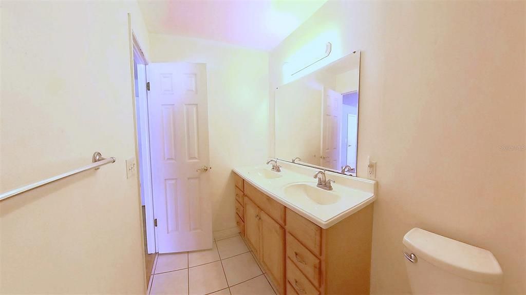 En Venta: $389,900 (3 camas, 2 baños, 1616 Pies cuadrados)