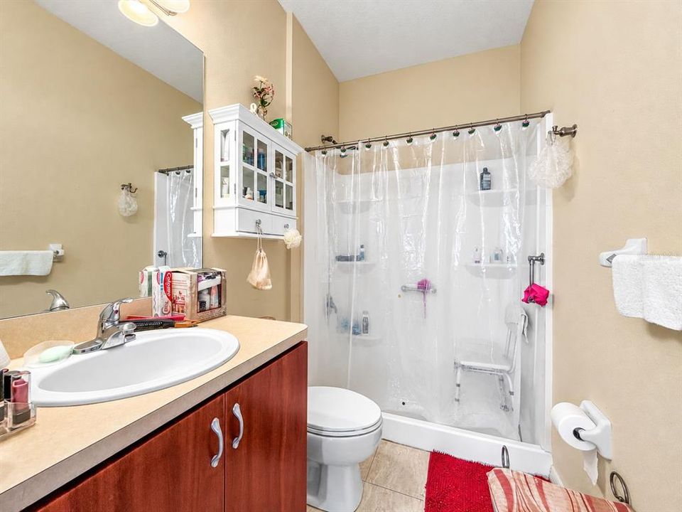 En Venta: $239,000 (2 camas, 2 baños, 1138 Pies cuadrados)