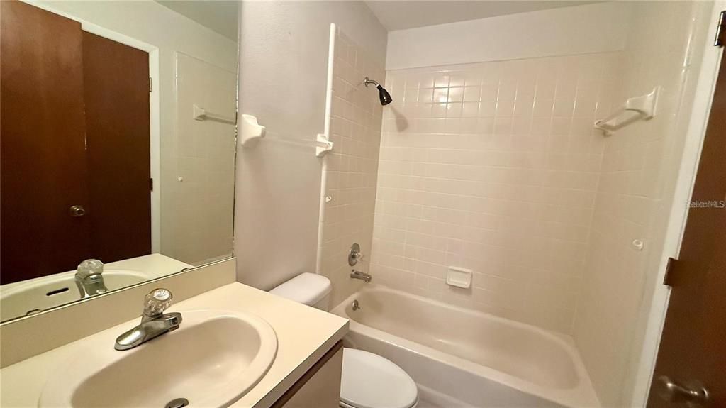 En Renta: $1,600 (2 camas, 2 baños, 962 Pies cuadrados)
