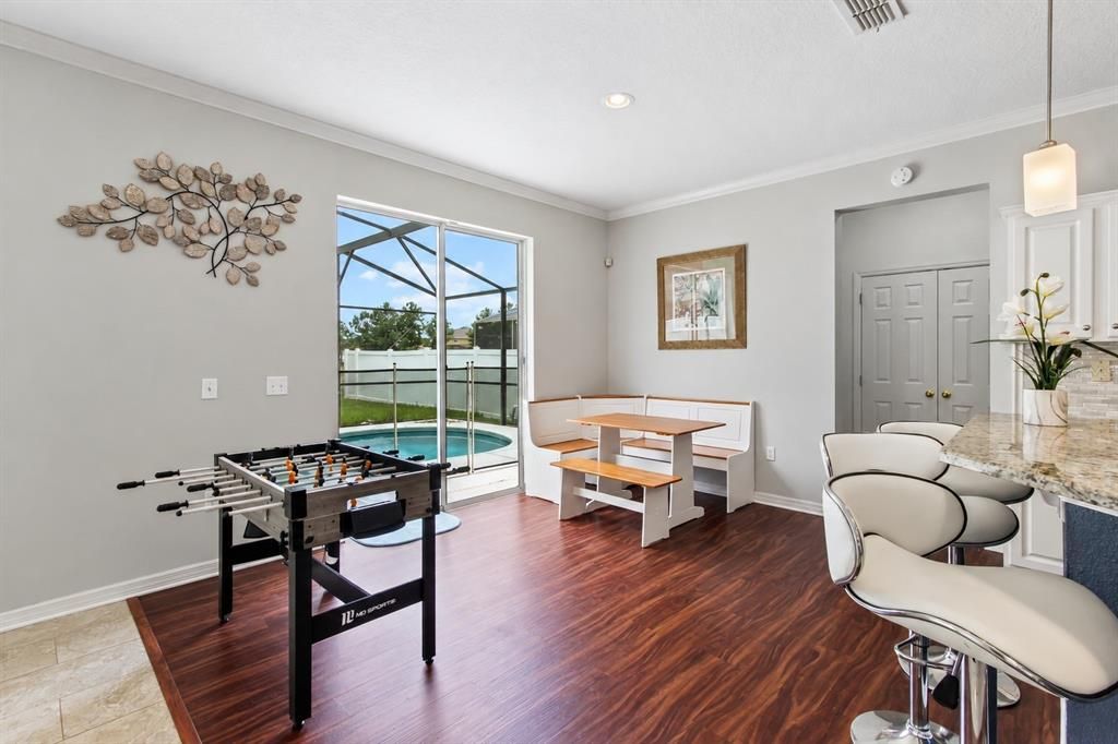 For Sale: $459,000 (4 beds, 3 baths, 2550 Square Feet)