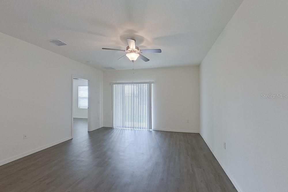 For Rent: $2,025 (3 beds, 2 baths, 1504 Square Feet)