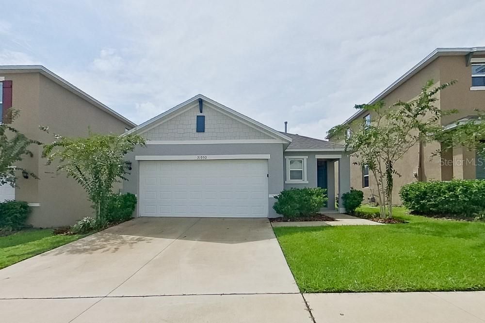 For Rent: $2,025 (3 beds, 2 baths, 1504 Square Feet)